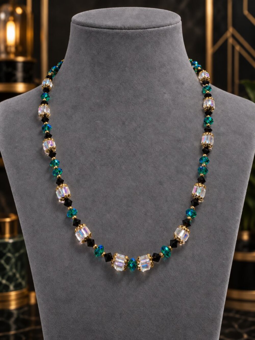 JB Original - Emerald Nocturne– Vintage Swarovski Crystal Necklace & Earring Set - Picture 4 of 11